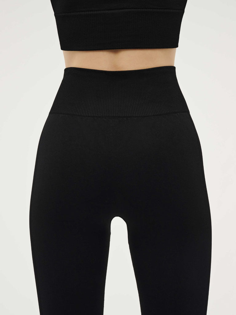 Restore Seamless Legging in Black