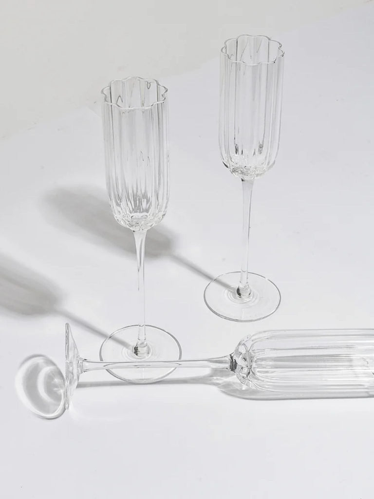 Petal Champagne Flute - Clear